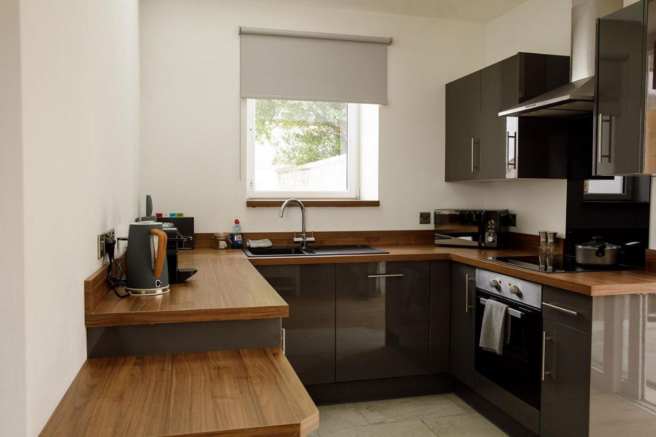 House Of Juniper - Luxury Accessible Apartment Broadford  Bagian luar foto